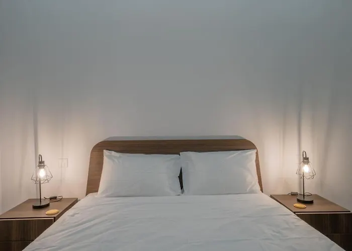 Urban Vibe 1 * Kirkop